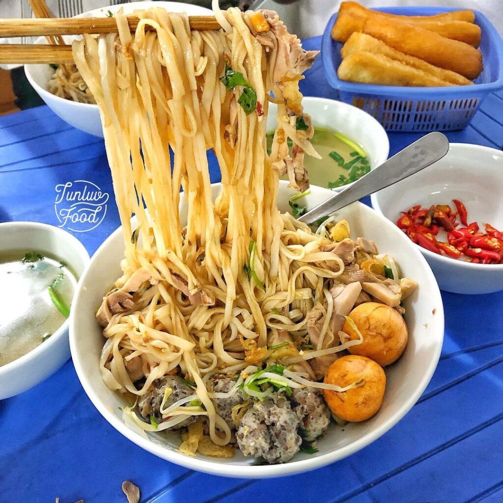 TOP 10 quán phở ngon nổi tiếng nhất Hà Nội - Digifood