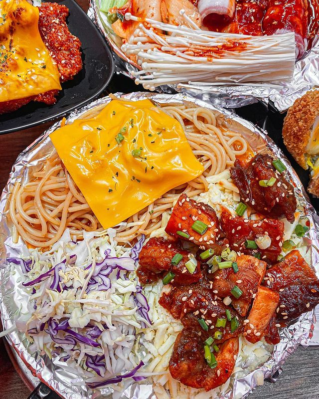 Ăn gì ở quận 5? List quán ăn ngon quận 5 Sài Gòn “chất” - Digifood