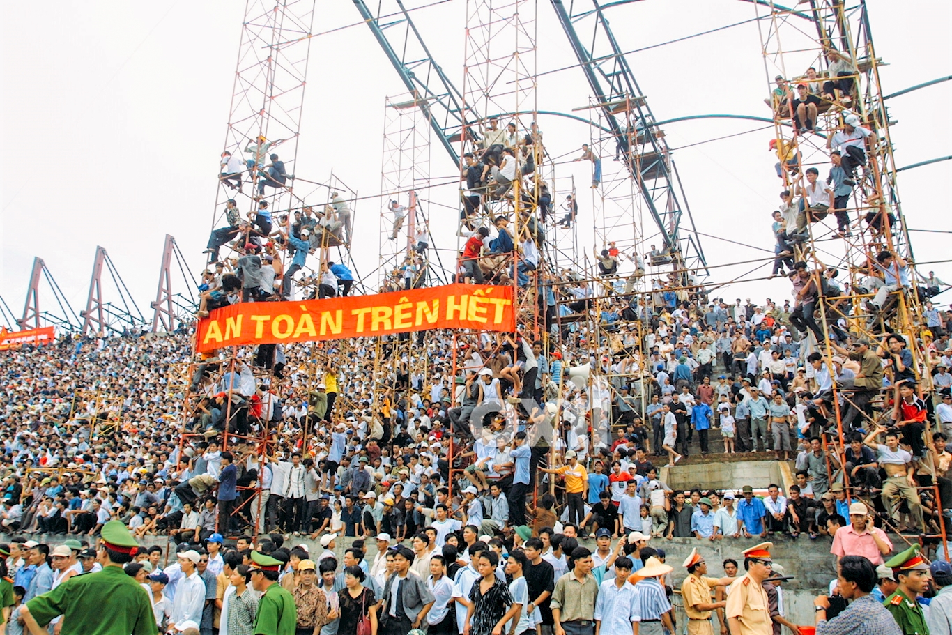 Sân vận động Thiên Trường - “chảo lửa chưa bao giờ ngừng cháy” của tỉnh Nam Định - Vé Bóng Đá Online
