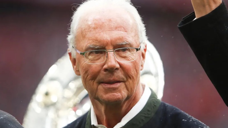 Huấn luyện viên Franz Beckenbauer - Kẻ mang vĩ đại cho Đức