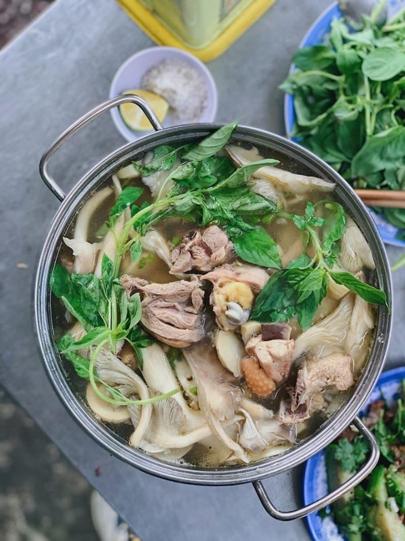 TOP 11 Quán Lẩu Gà Lá é ở Sài Gòn Ngon - Bổ - Rẻ