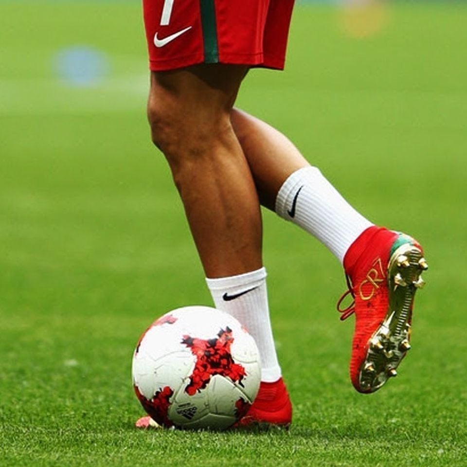 TOP 10 KỸ NĂNG BÓNG ĐÁ TỐT NHẤT – Shoot.vn | Make football great